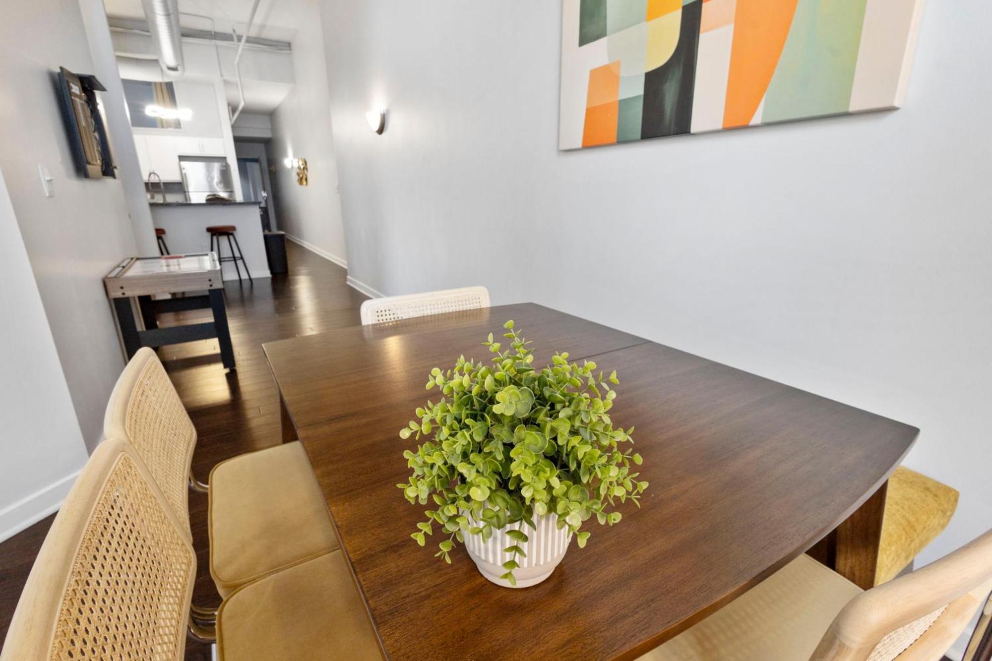 Indy City Loft - Convention Center - Sleeps 7 - Stadium Access Indianápolis Exterior foto