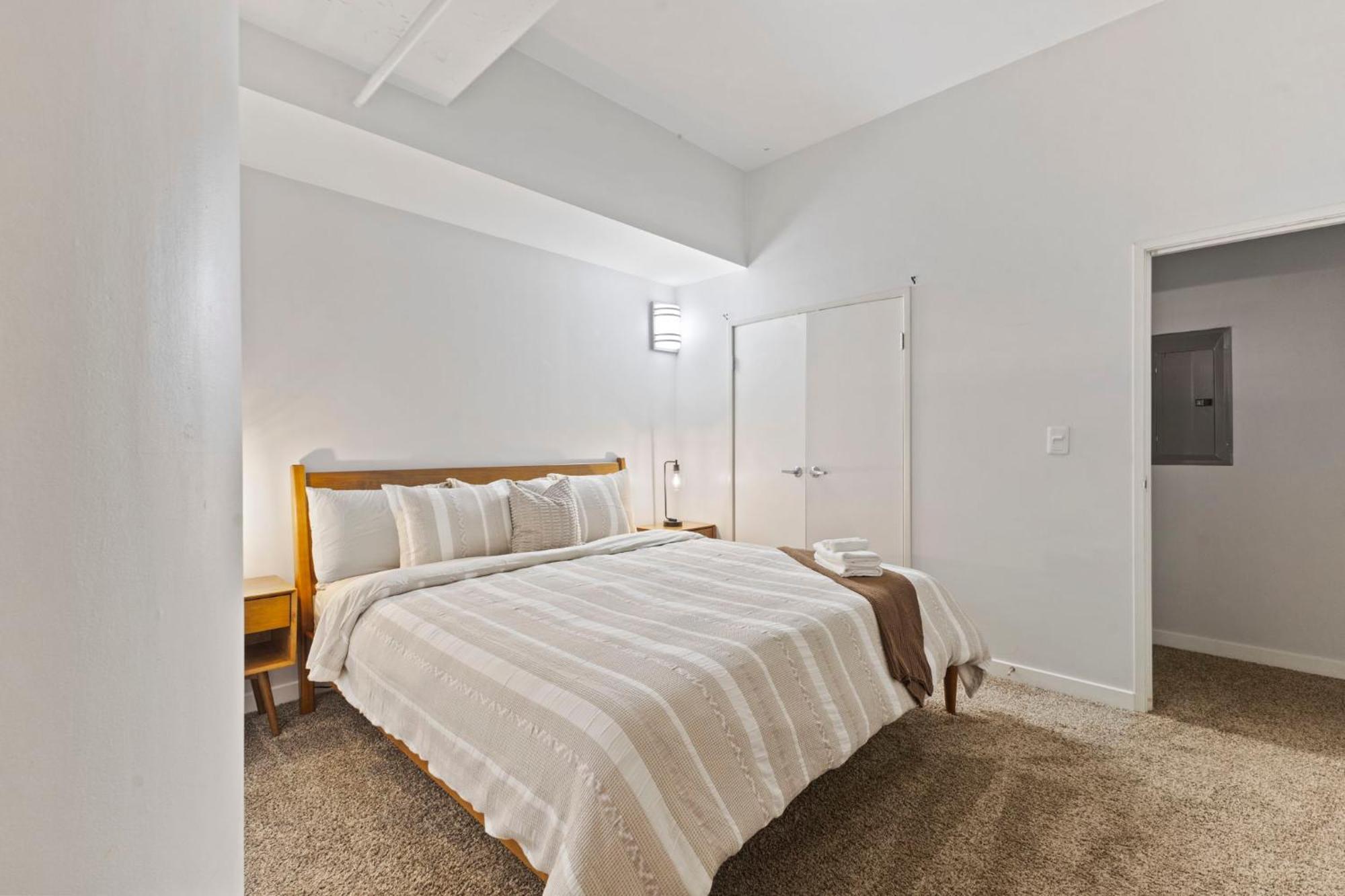 Indy City Loft - Convention Center - Sleeps 7 - Stadium Access Indianápolis Exterior foto